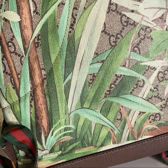 Gucci Large GG Web Supreme Monogram Backpack Unisex - Picture 6 of 16